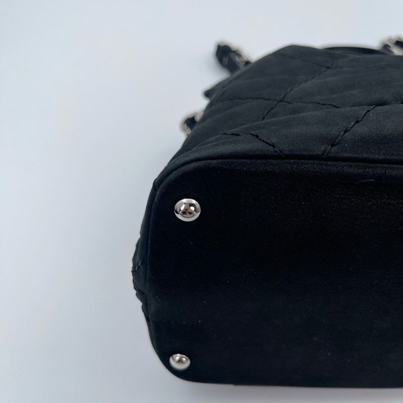 「JL精品代購」 香奈兒黑銀珠光牛皮2way托特包-9