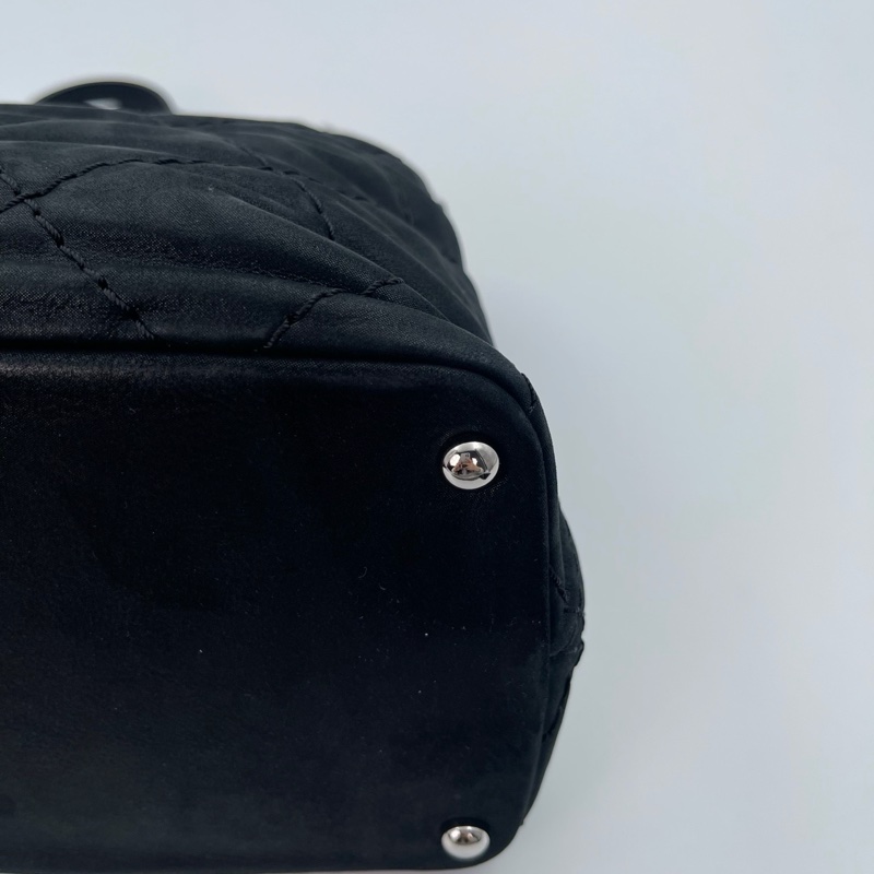 「JL精品代購」 香奈兒黑銀珠光牛皮2way托特包-10