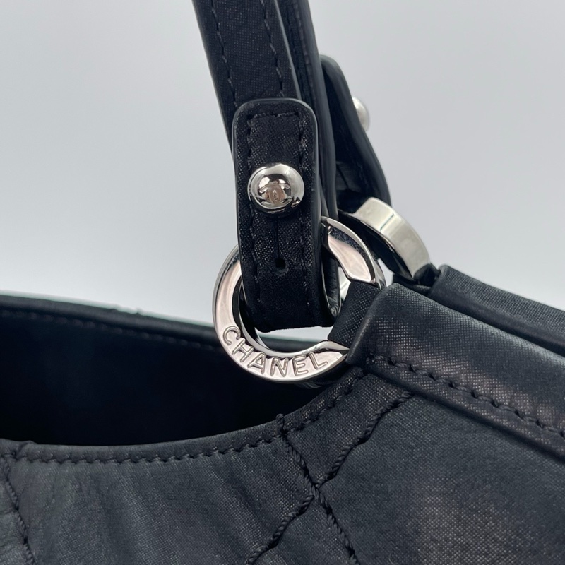 「JL精品代購」 香奈兒黑銀珠光牛皮2way托特包-18