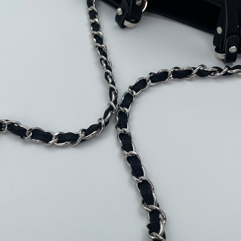 「JL精品代購」 香奈兒黑銀珠光牛皮2way托特包-23