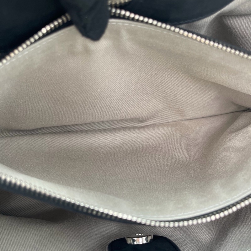 「JL精品代購」 香奈兒黑銀珠光牛皮2way托特包-30