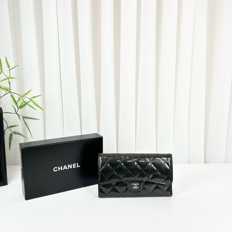 香奈兒CHANEL 17開 深綠色漆皮錢包 尺寸18*10 尺寸18×10cm 附件盒子-0