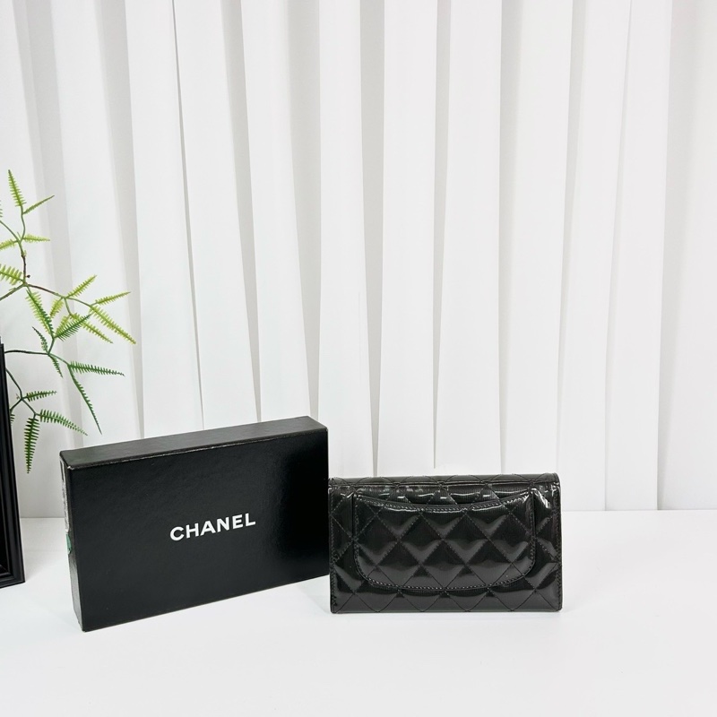 香奈兒CHANEL 17開 深綠色漆皮錢包 尺寸18*10 尺寸18×10cm 附件盒子-1