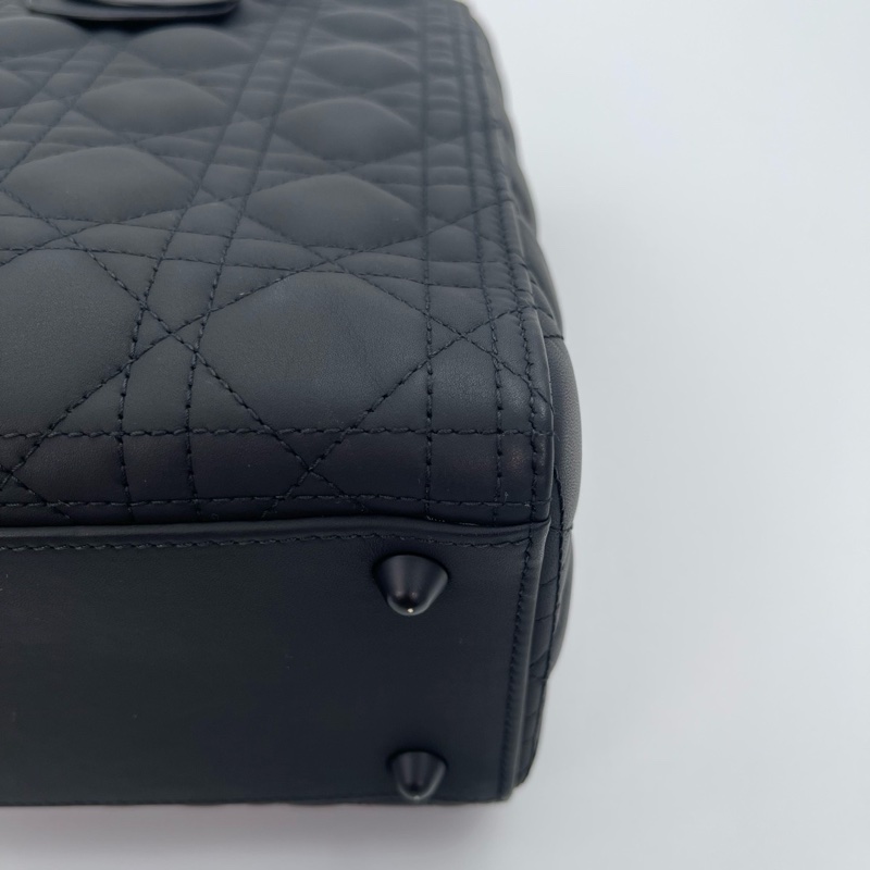 「JL精品代購」 Dior so black 磨砂全黑牛皮七格2way戴妃包-8