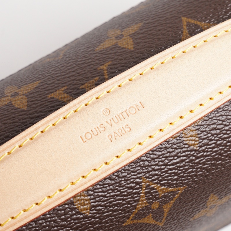 LOUIS VUITTON Pochette Métis-6