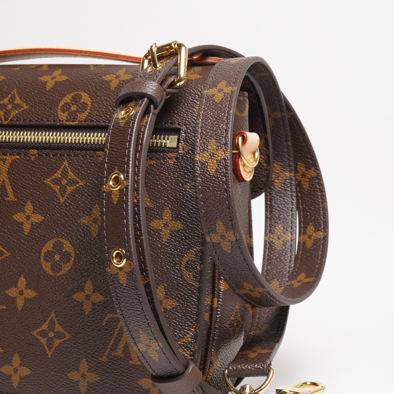 LOUIS VUITTON Pochette Métis-18