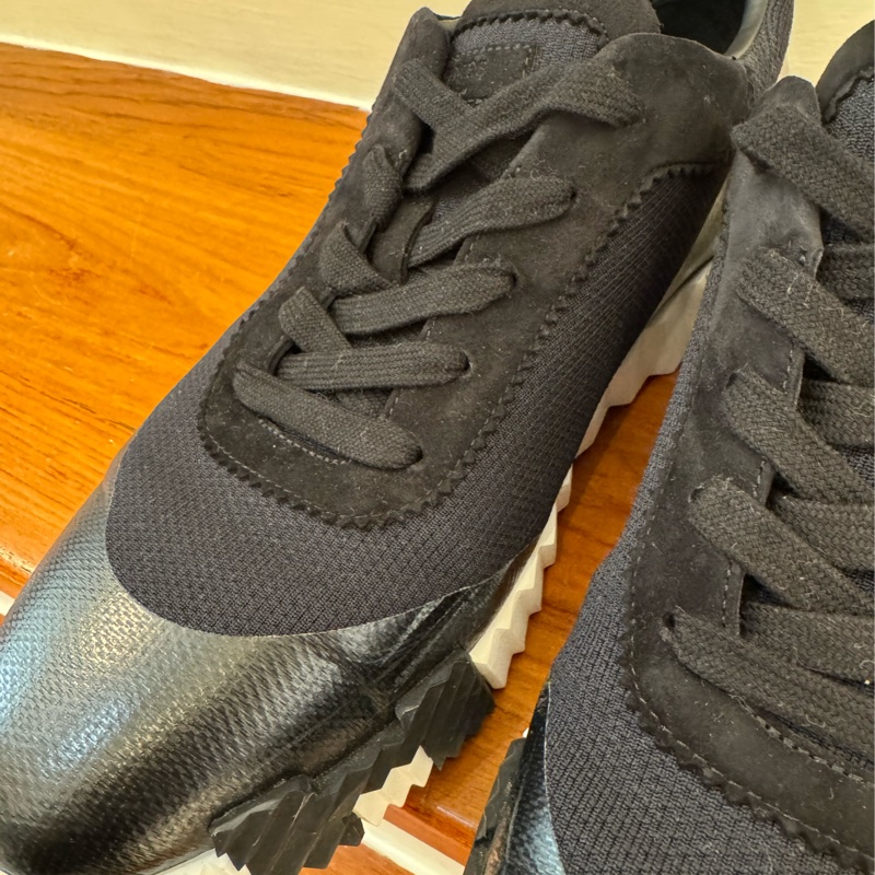 Hermes黑色白底休閒鞋45號-11