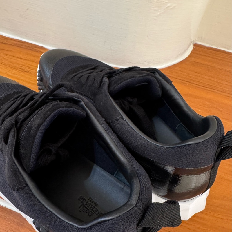 Hermes黑色白底休閒鞋45號-13