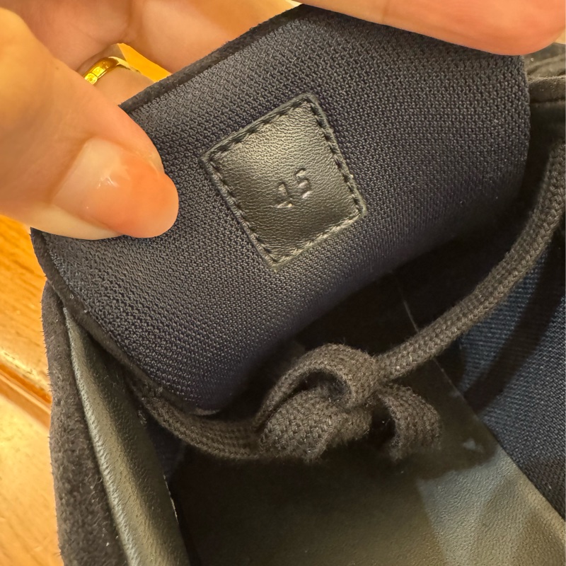 Hermes黑色白底休閒鞋45號-14