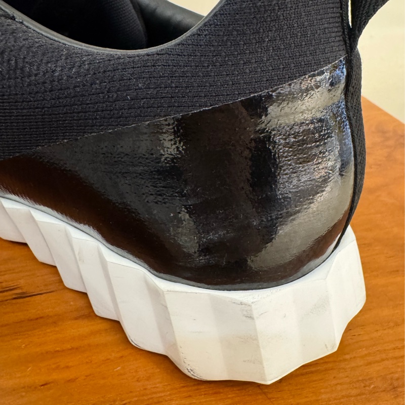 Hermes黑色白底休閒鞋45號-17