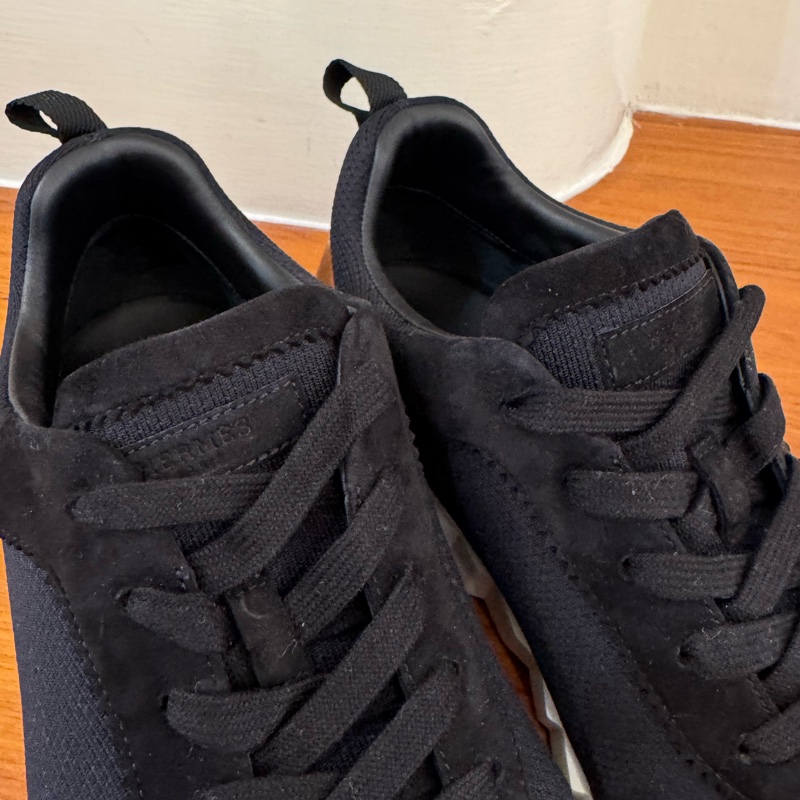 Hermes黑色白底休閒鞋45號-21