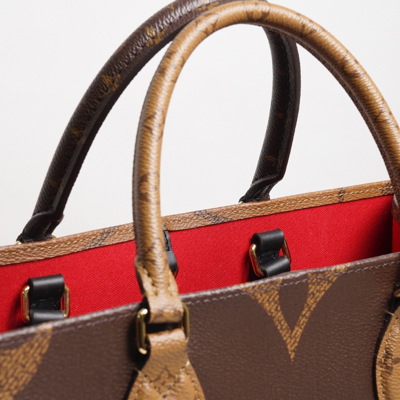 LOUIS VUITTON OnTheGo MM-6