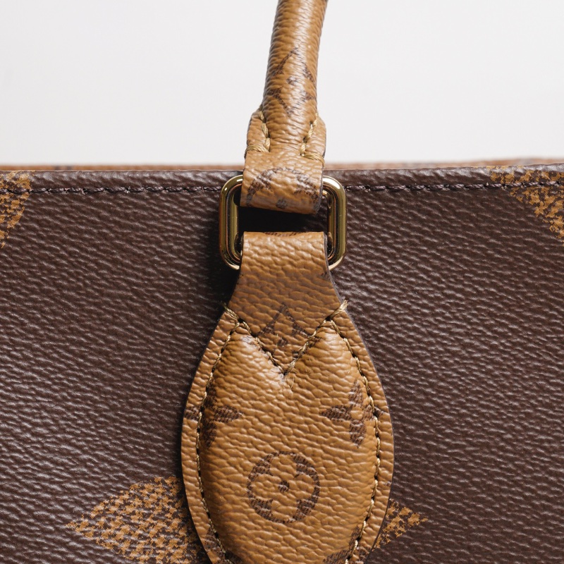 LOUIS VUITTON OnTheGo MM-14