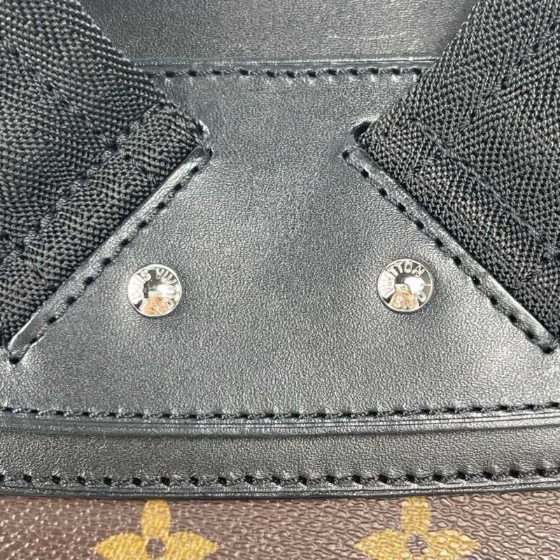 「JL精品代購」 LV Palk老花拼皮男士大雙肩包-16