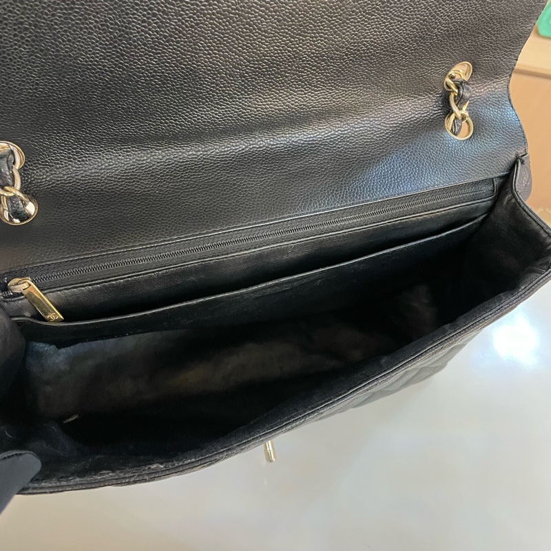 Chanel香奈儿CF包,经典黑色菱格纹,搭配金色金属扣与双色链条肩带,采用荔枝纹-14