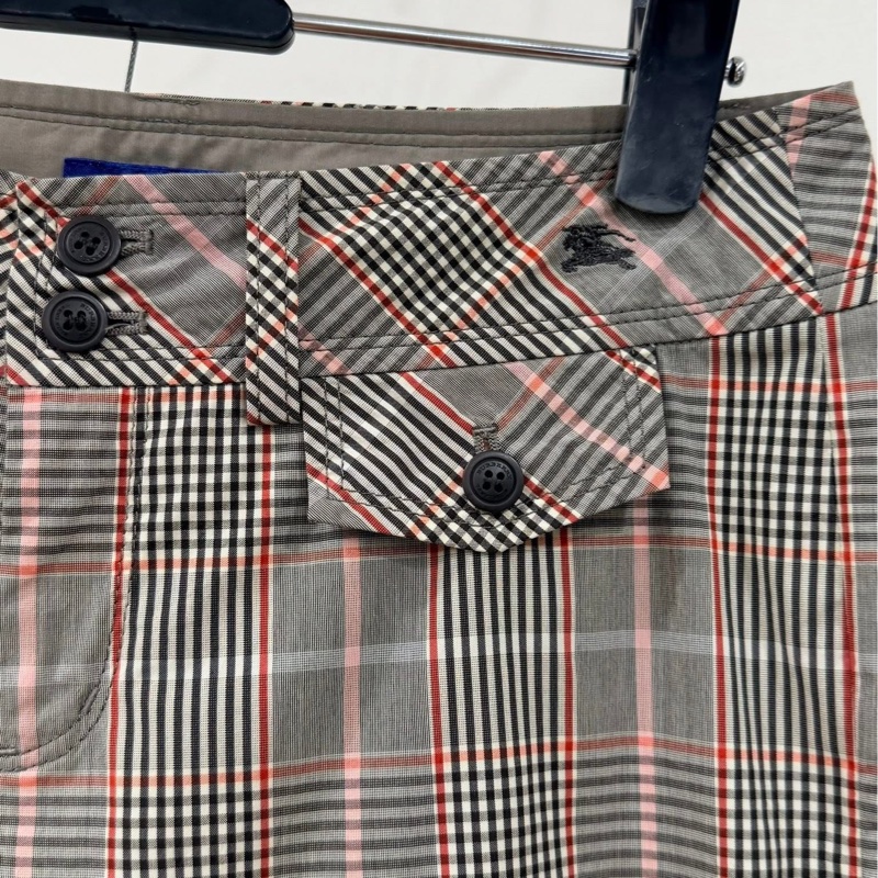 BURBERRY 藍標 格紋戰馬刺繡短褲-4