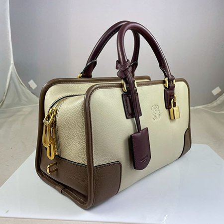 ＊奢華大道國際精品＊【LW226】LOEWE酒紅色/淺咖啡色/灰白色 NAPA小牛皮 AMAZONA手提包 28CM-1