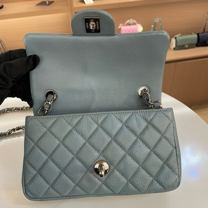 Chanel香奈儿蓝色小號荔枝纹牛皮银链包-3