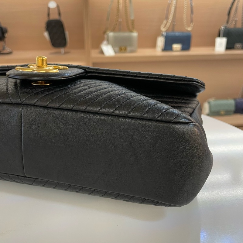 Chanel香奈儿黑金链条V纹单肩斜挎链条包-13