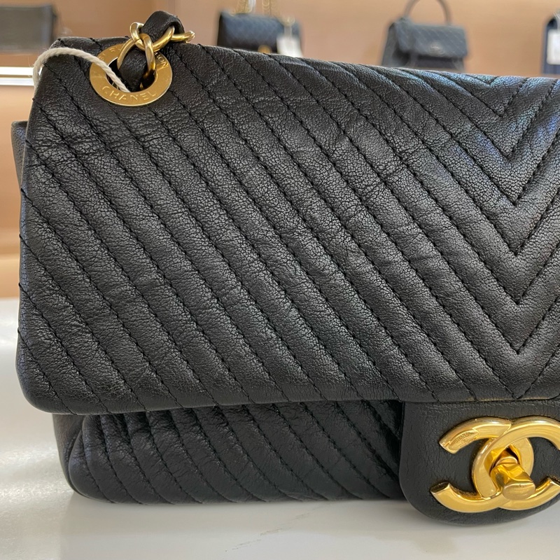 Chanel香奈儿黑金链条V纹单肩斜挎链条包-5