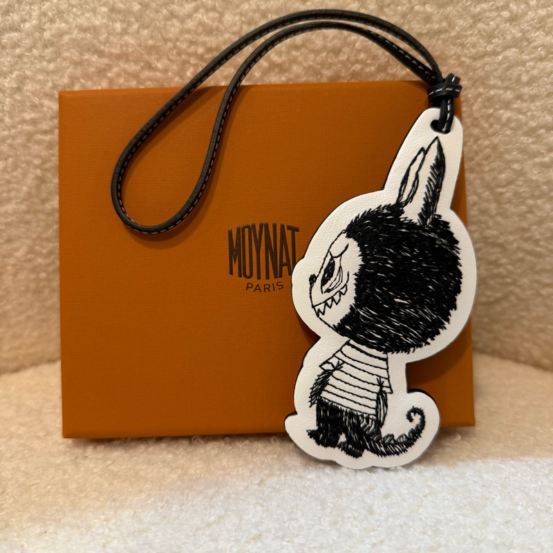 限定版 Moynat x Labubu  Charm-1