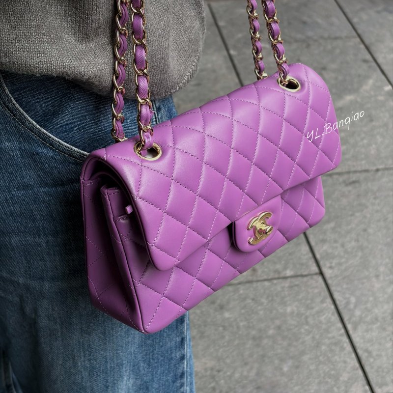 S5346-CHANEL紫色羊皮金釦下蓋口蓋包COCO23 A01113-1