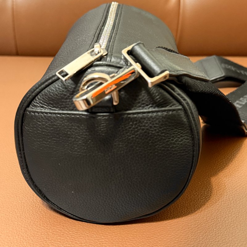 DIOR 迪奧Roller 黑色牛皮圓筒斜背包｜Christian Dior 斜背包 男包 全配｜巴黎專櫃購入｜近新極美品-13