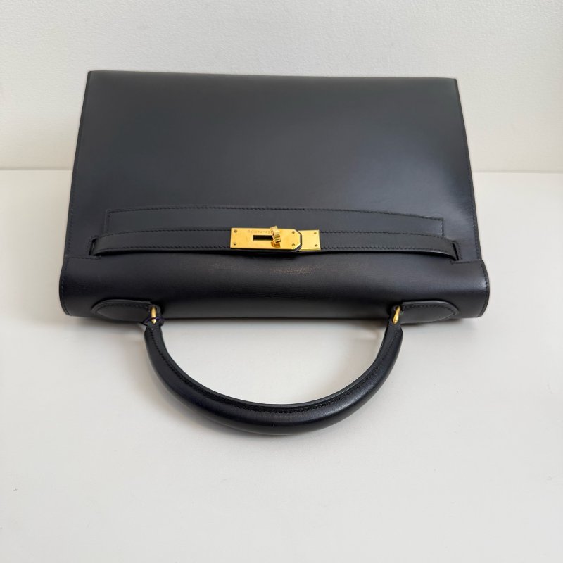 Hermes 愛馬仕 kelly 32 黑金 box 附件:肩帶、鎖頭、鑰匙、皮牌-5