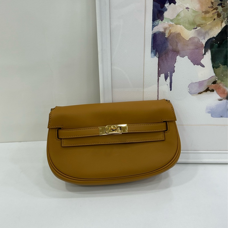 Hermes 愛馬仕 kelly movve 芝麻色 小單肩包 B刻 2S芝麻金扣-1