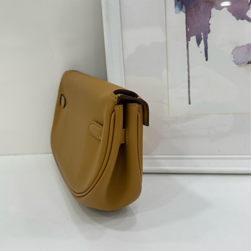 Hermes 愛馬仕 kelly movve 芝麻色 小單肩包 B刻 2S芝麻金扣-4