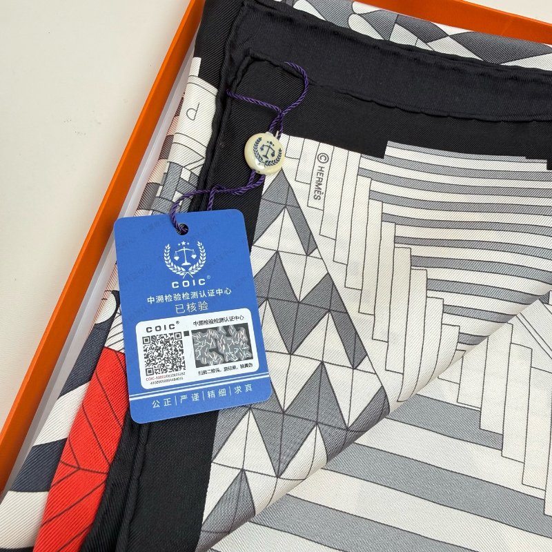 Hermes 愛馬仕 黑白絲巾 90*90cm 附盒-6