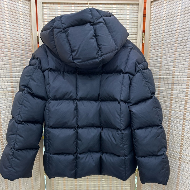 LV/ louis vuitton最新黑色純色Logo圖案內襯單排扣連帽保暖長袖羽絨外套 46 碼 全新帶吊牌-2