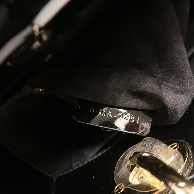 Dior 漆皮皮革Lady Dior Small金扣手挽袋-6