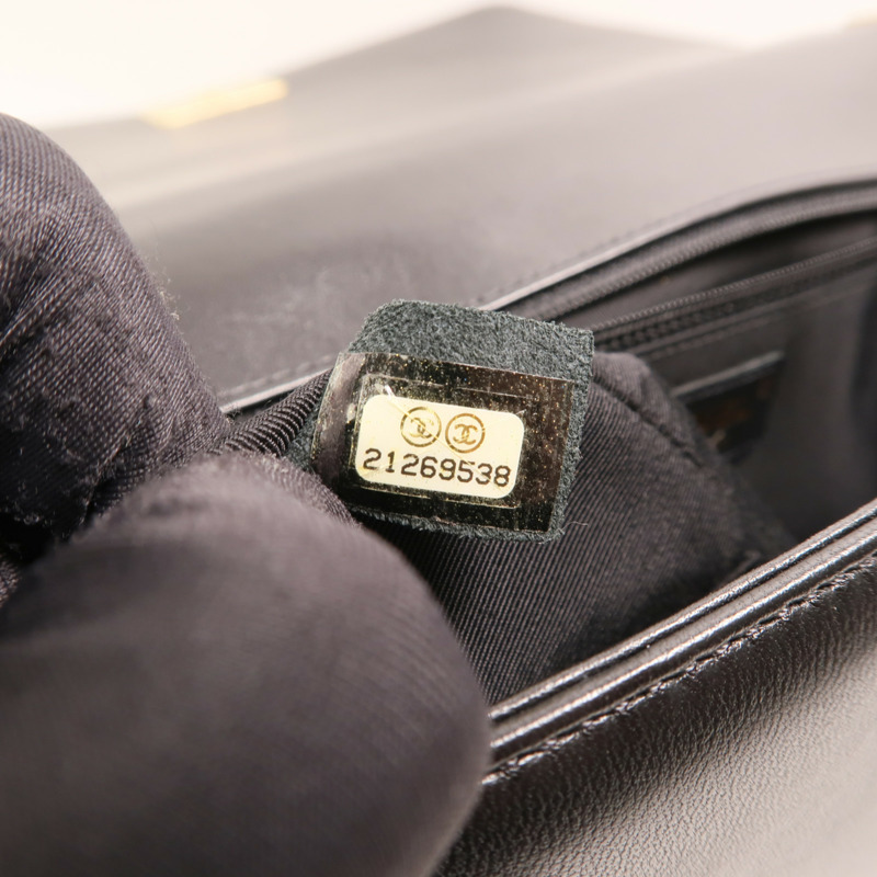 CHANEL 羊皮皮革Boy 28金扣鏈帶肩背袋-6