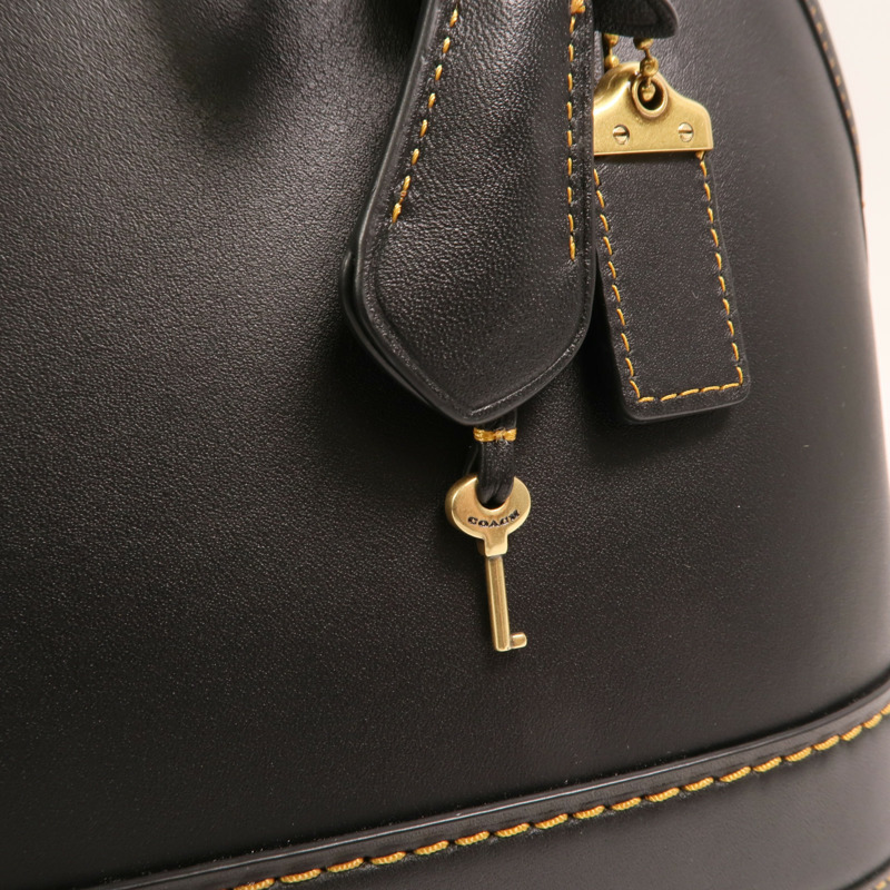 COACH 牛皮皮革Revel Bag金扣手挽肩背兩用袋-11
