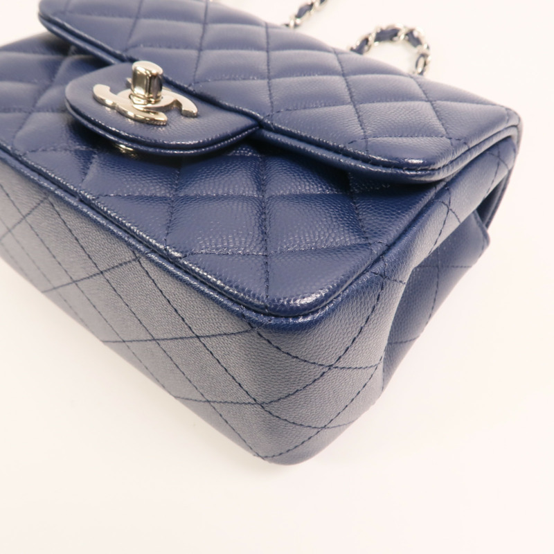 CHANEL 牛皮皮革Classic 17銀扣鏈帶肩背袋-10