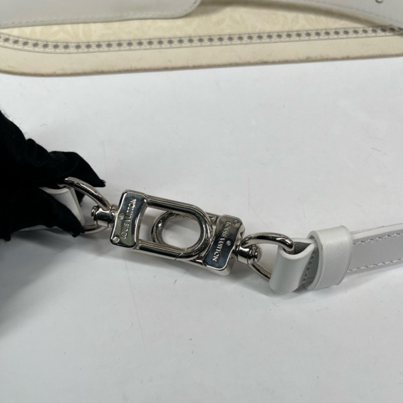 LV路易威登 芯片款 Keepall50旅行袋 白色帆布配彩色卡通印花圖案 Monogram塗鴉設計 銀色五金配件 雙拉鏈開合設計 配有皮革手柄和可調節肩帶 可手提可斜挎 內部藍色內襯非常清新 大容量設計-18
