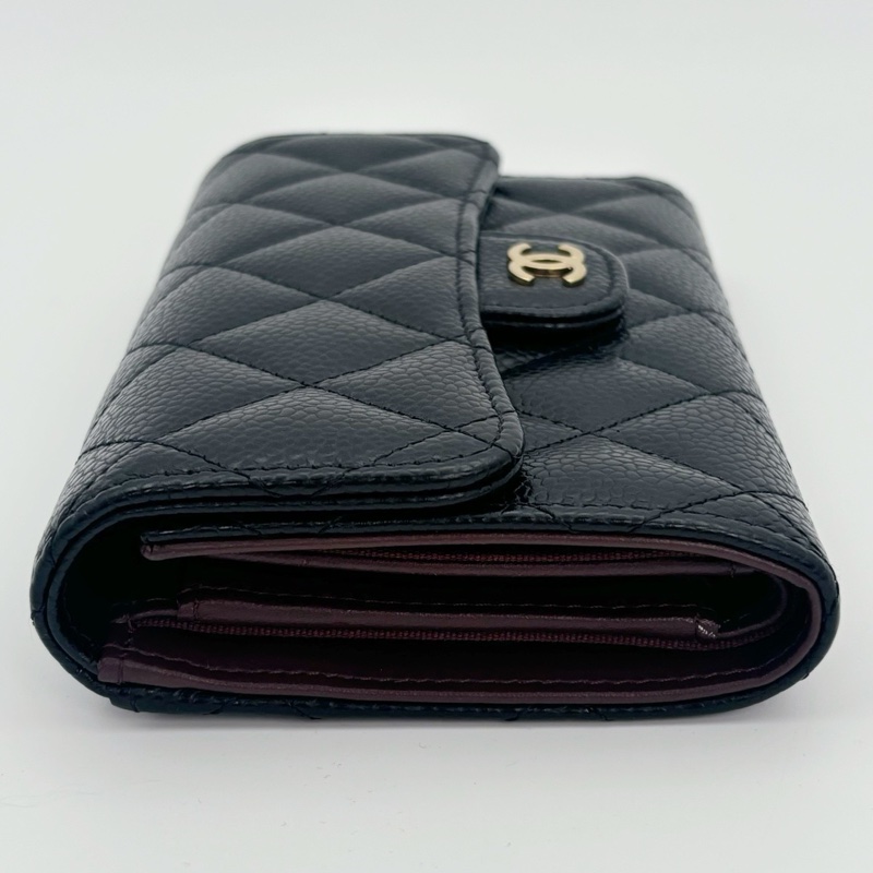 「JL精品代購」近新品 香奈兒黑金魚子醬牛皮cf款中錢包-5