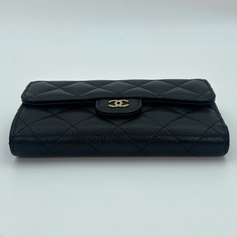 「JL精品代購」近新品 香奈兒黑金魚子醬牛皮cf款中錢包-9