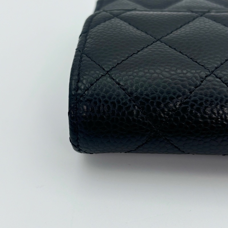 「JL精品代購」近新品 香奈兒黑金魚子醬牛皮cf款中錢包-16