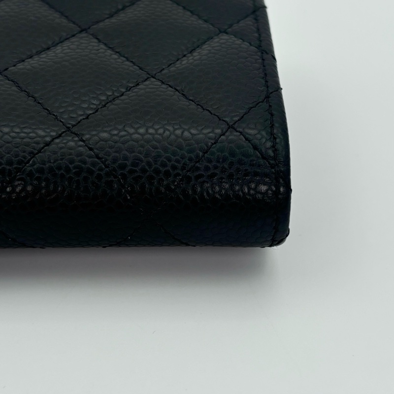 「JL精品代購」近新品 香奈兒黑金魚子醬牛皮cf款中錢包-20