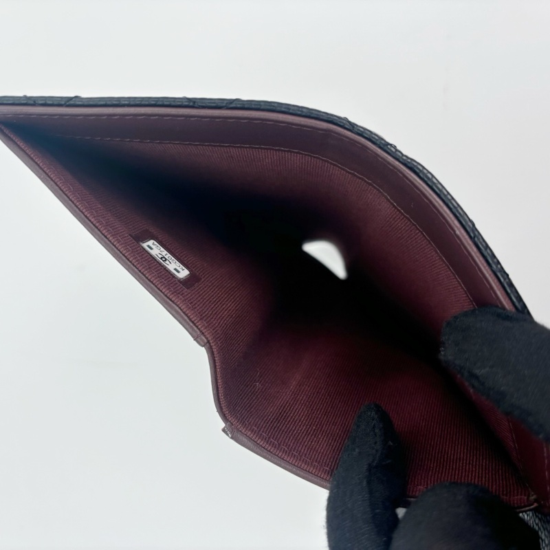 「JL精品代購」近新品 香奈兒黑金魚子醬牛皮cf款中錢包-26