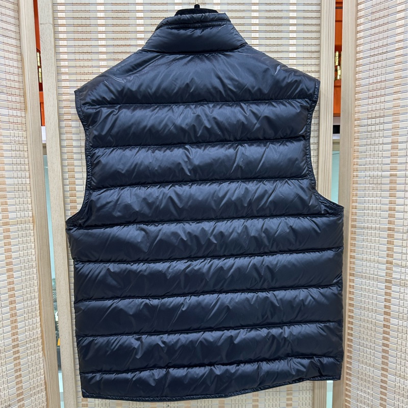 Moncler盟可睐 Gui系列 轻盈滑雪季内胆 立领轻薄背心馬甲鹅绒羽绒服 0碼-1