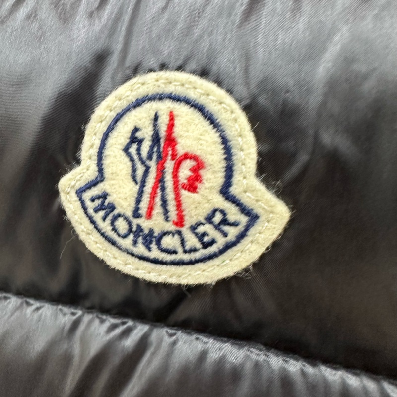 Moncler盟可睐 Gui系列 轻盈滑雪季内胆 立领轻薄背心馬甲鹅绒羽绒服 0碼-4
