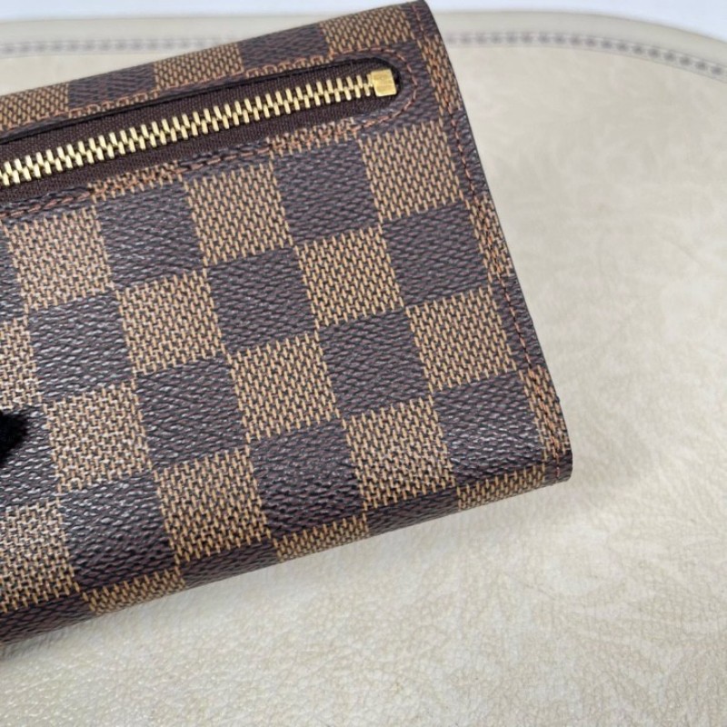 LV路易威登 曼哈頓短款錢包卡包 內裡卡位多 容量大-4