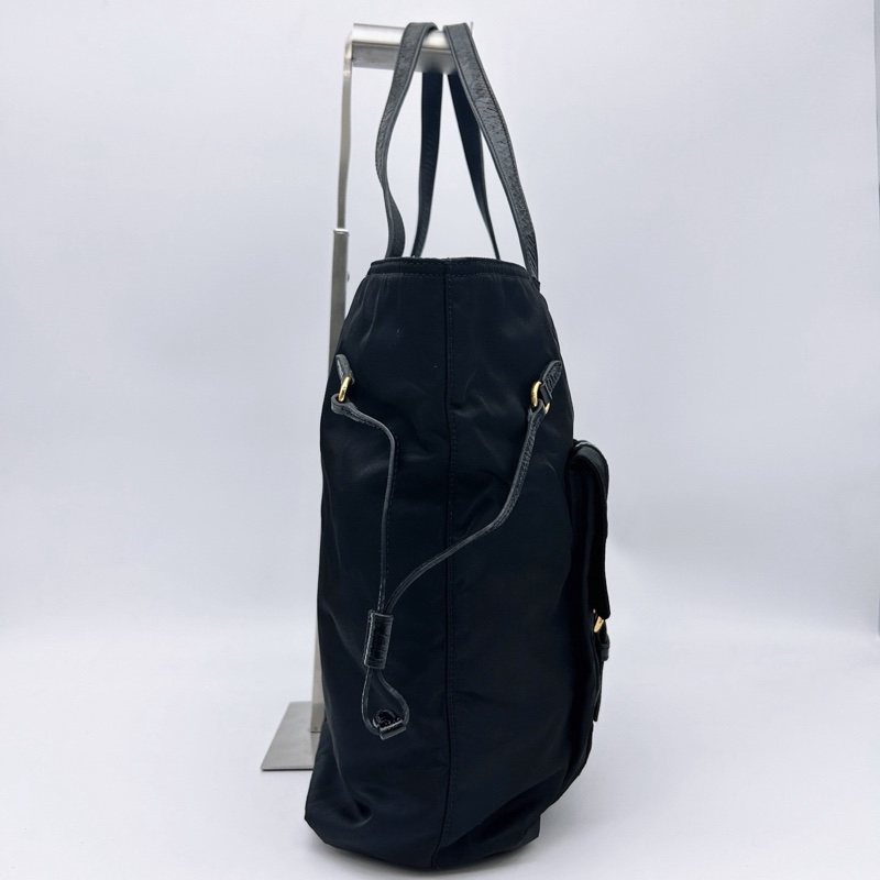 「JL精品代購」Prada黑金降落傘尼龍雙口郵差手提腋下通勤托特包-7