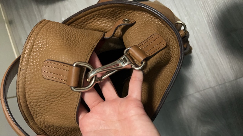 Burberry 水桶包-11