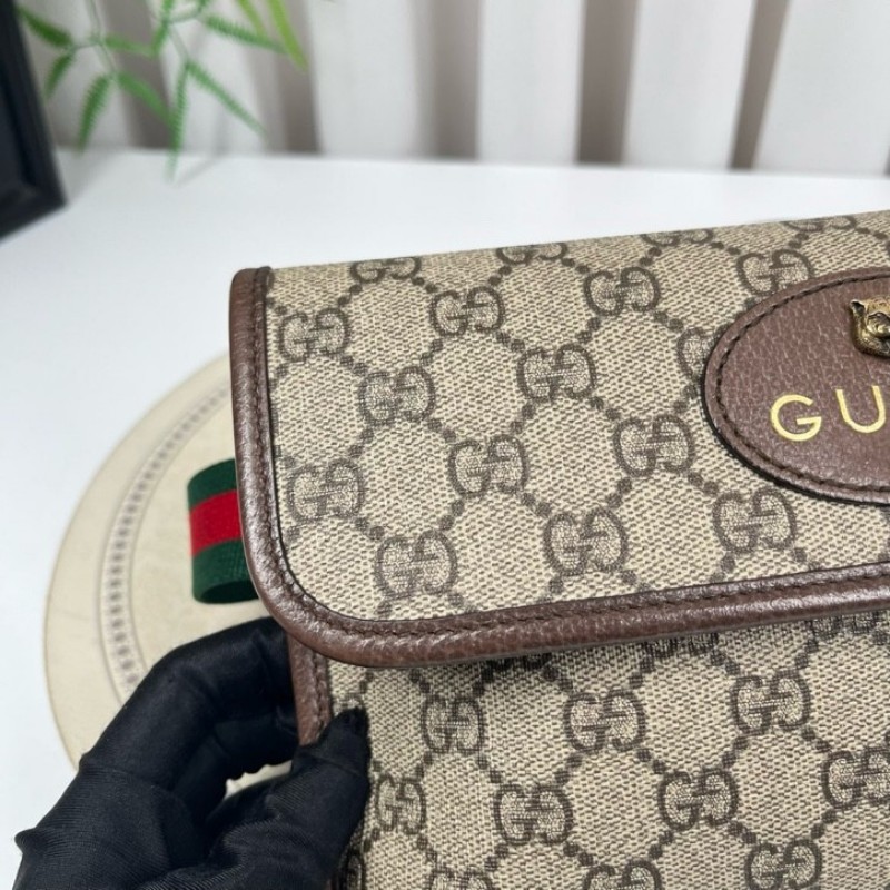 GUCCI古馳 Neo Vintage系列 燙金徽標老花滿印虎頭裝飾條紋肩帶 帆布拼皮 郵差包 腰包斜挎包 小號 烏木色/棕色-17