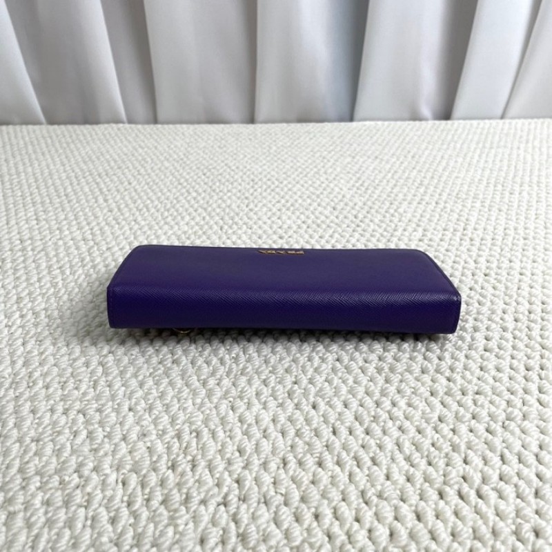 普拉達  Prada 長款翻蓋錢包 十字紋牛皮，金色logo和五金，卡位多 拉鏈順滑 實用性強。-2