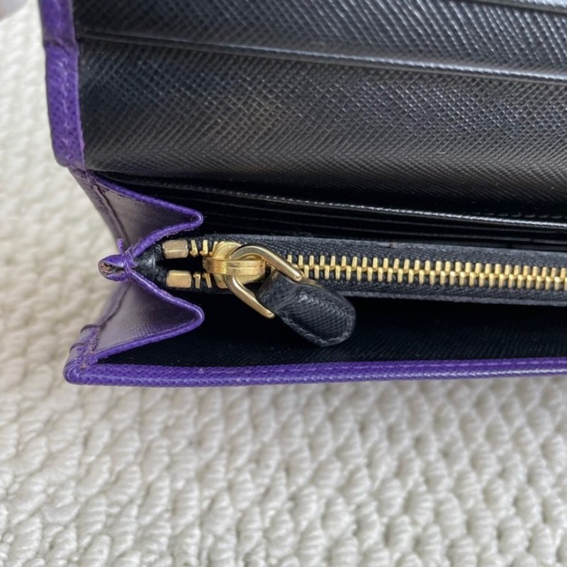 普拉達  Prada 長款翻蓋錢包 十字紋牛皮，金色logo和五金，卡位多 拉鏈順滑 實用性強。-13